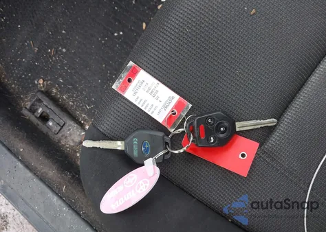 2018 Subaru Impreza 2.0I Premium from USA, damaged, VIN 4S3GKAD63J3624596